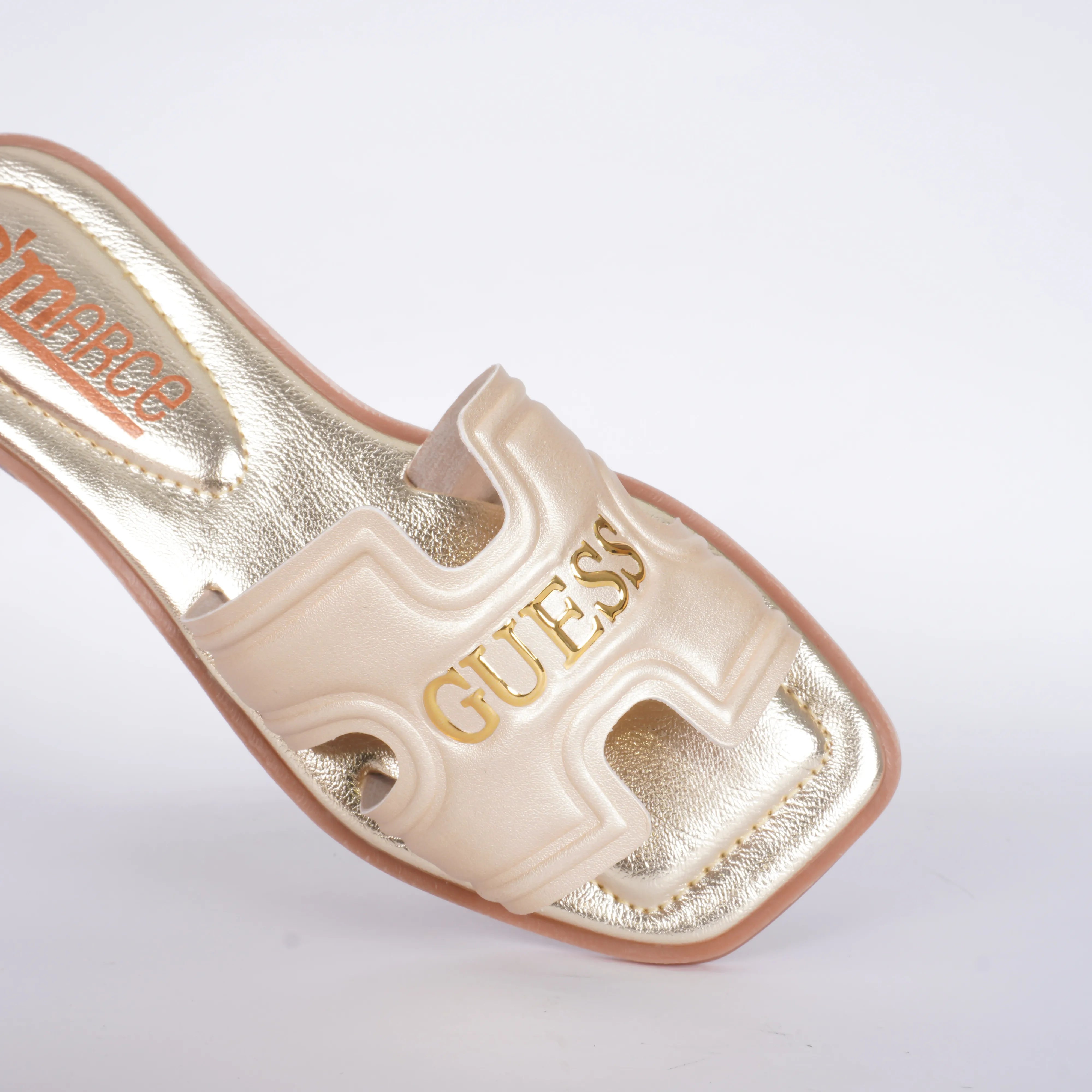 Sandalia Plana  Guess